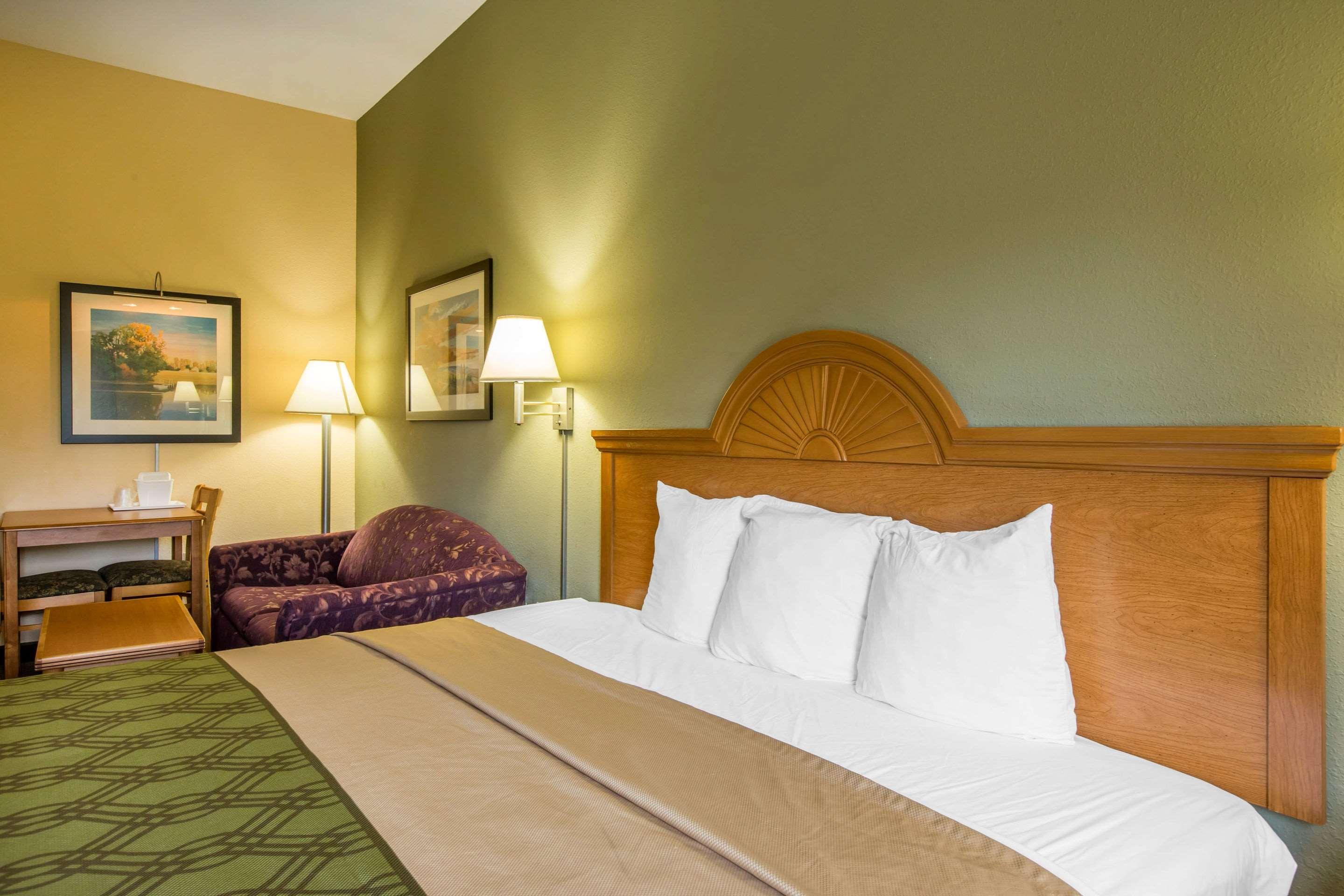 ולדוסטה Econo Lodge מראה חיצוני תמונה