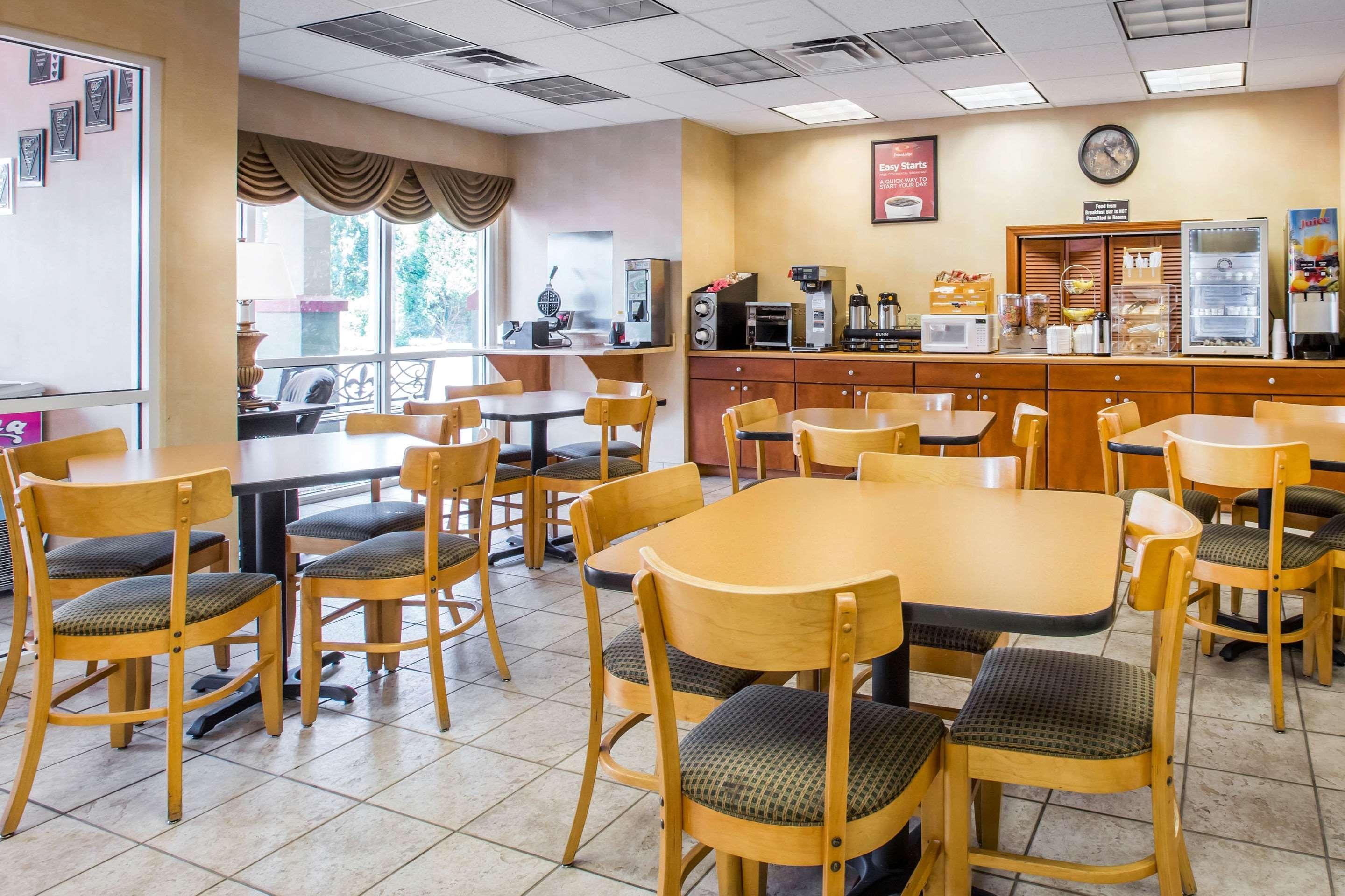 ולדוסטה Econo Lodge מראה חיצוני תמונה